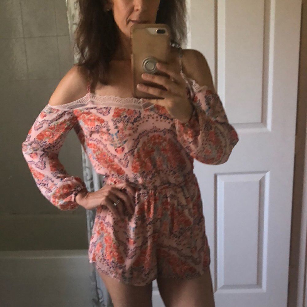 Charlotte Russe chiffon floral print romper XS